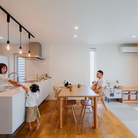 甘えて相談できて、とことん話し合ってかなった後悔の一つもない家です。 アイキャッチ画像