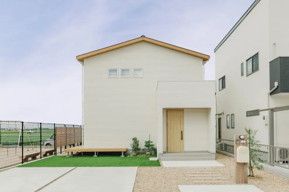 やさしいホワイトのお家