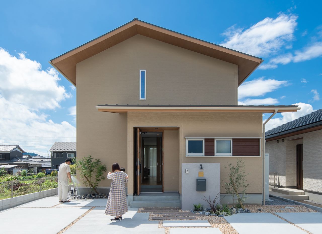 無垢の風合いを楽しむ和モダンな家