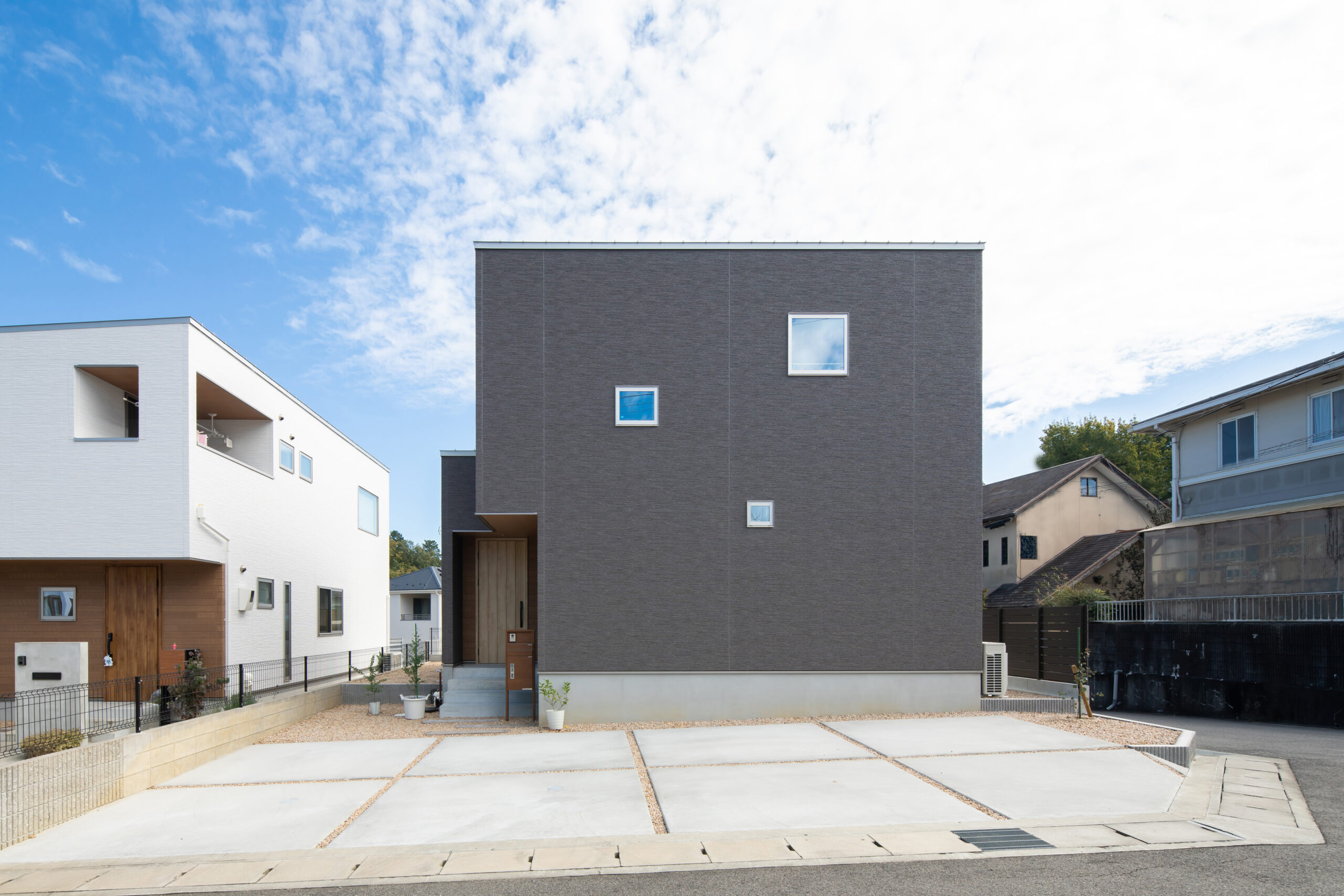 箱型のシンプルな暮らしのお家