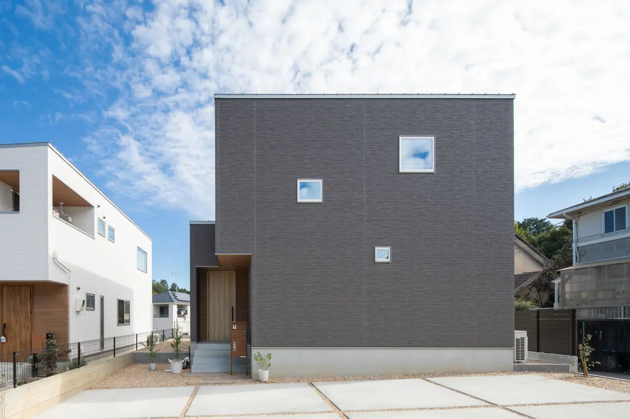 箱型のシンプルな暮らしのお家