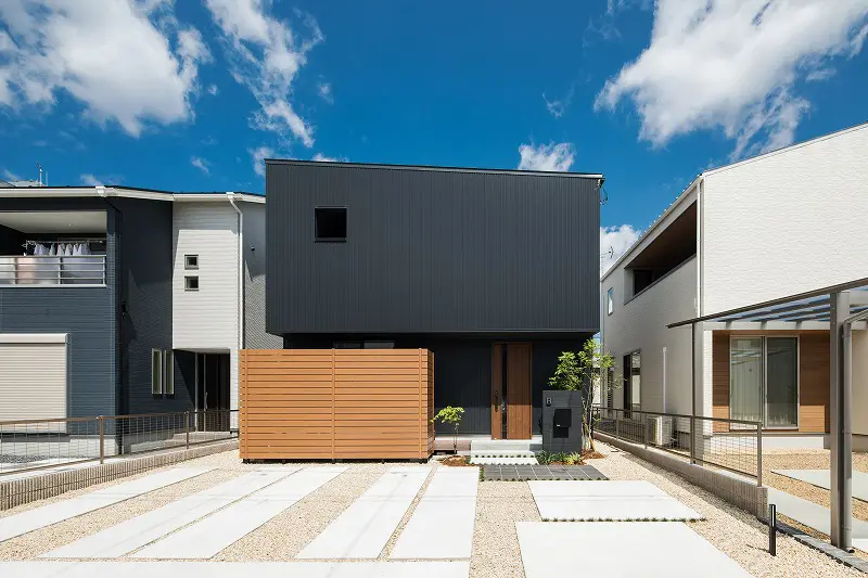 守山市勝部町の家